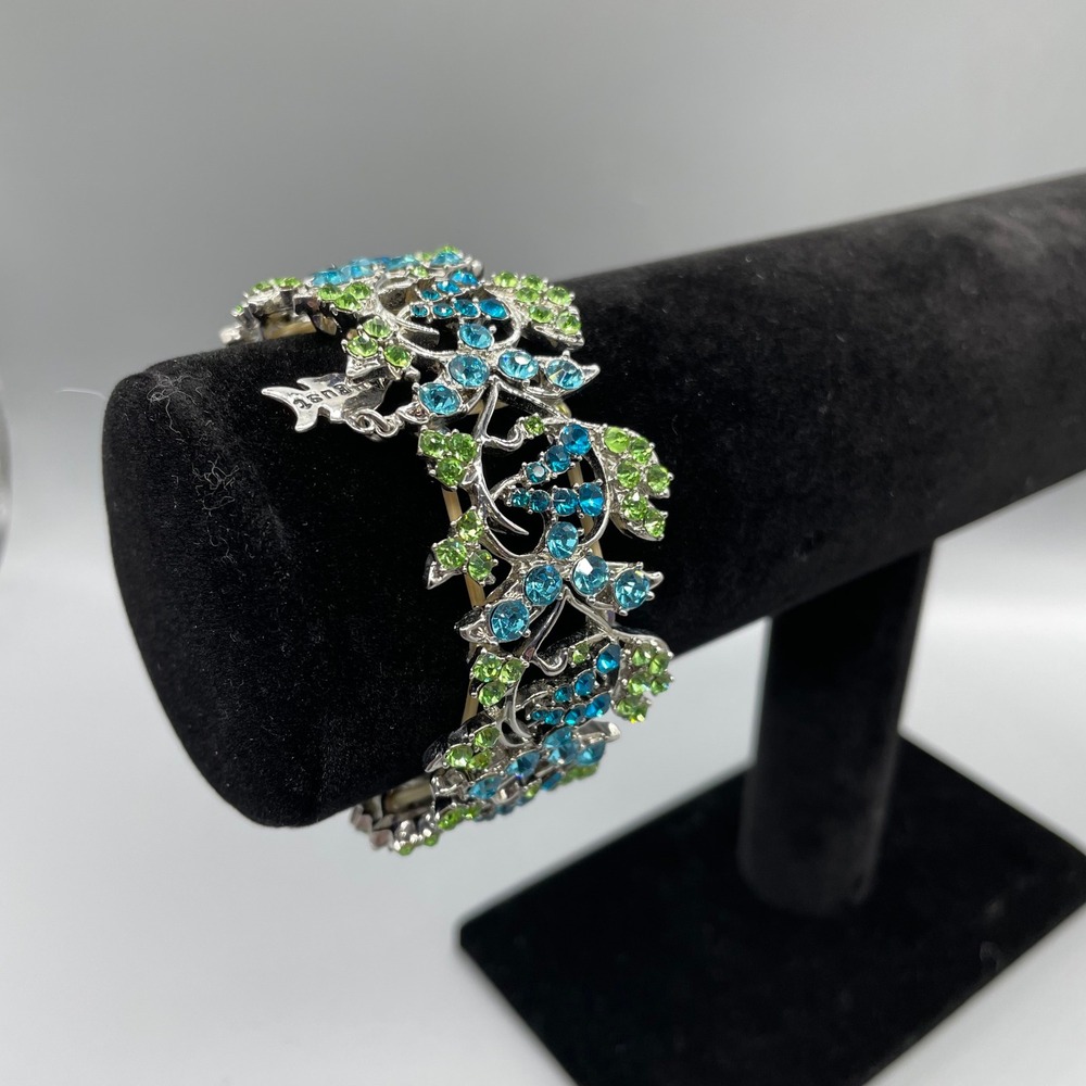 August Moon Blue Green Rhinestone‎ Floral Silver Tone Stretch Bracelet